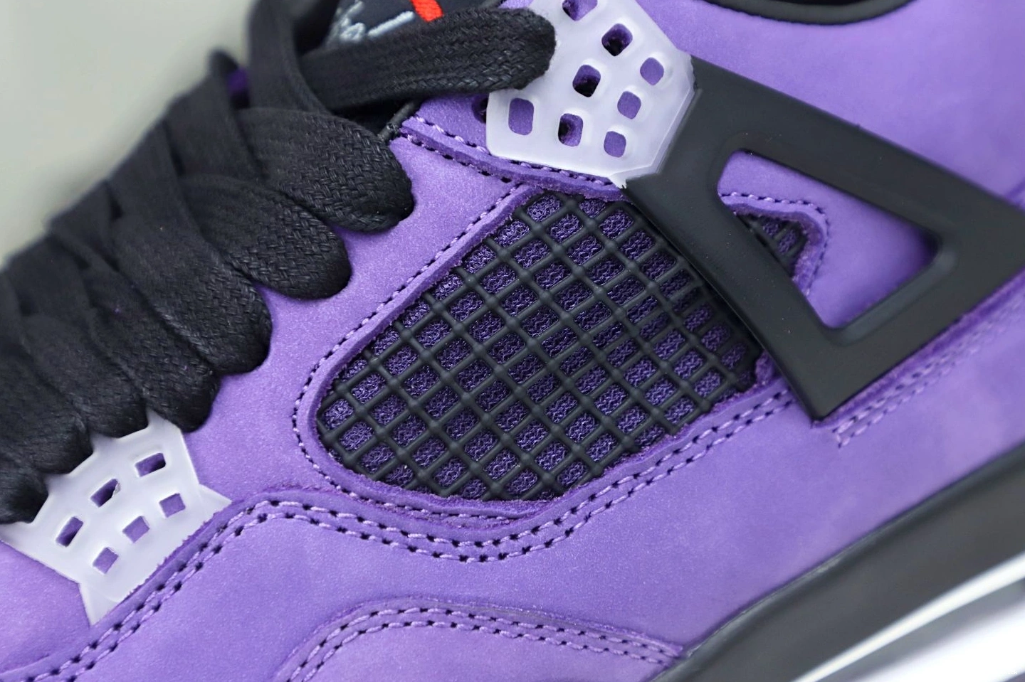 Jordan Air Jordan 4 0111